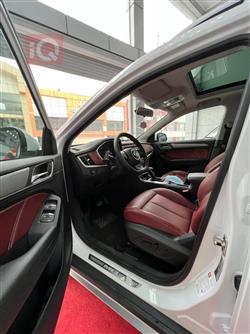 ئێم جی RX5